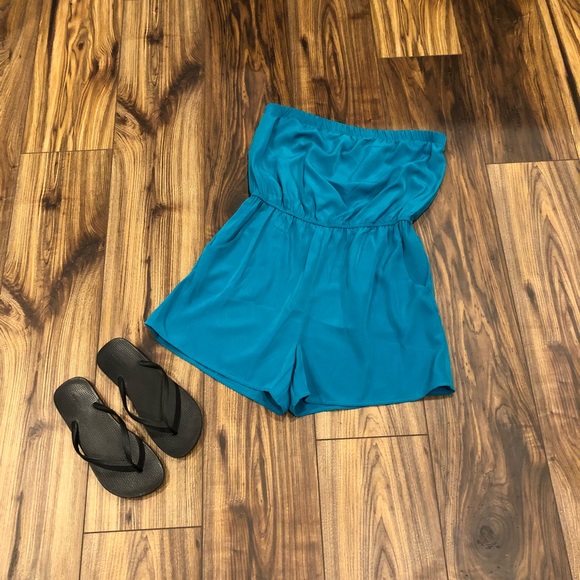 Forever 21 Other - Teal strapless summer romper, L